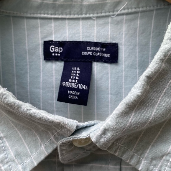 🌸 4/$20 Gap Men’s L Classic Fit Short Sleeve Shirt - Picture 3 of 4